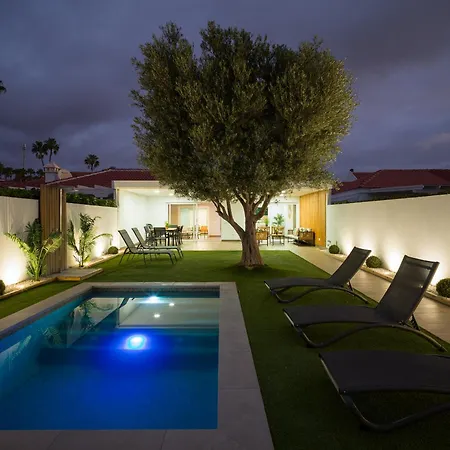 Pasito Blanco Villas *