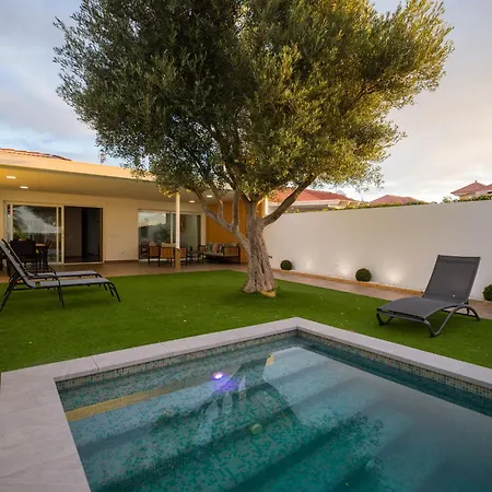 Pasito Blanco Villas