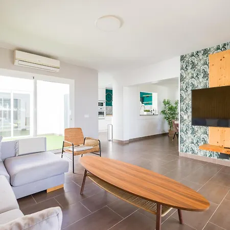 Pasito Blanco Villas *