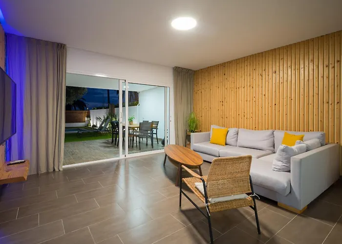 Pasito Blanco Villas פסיטו בלנקו