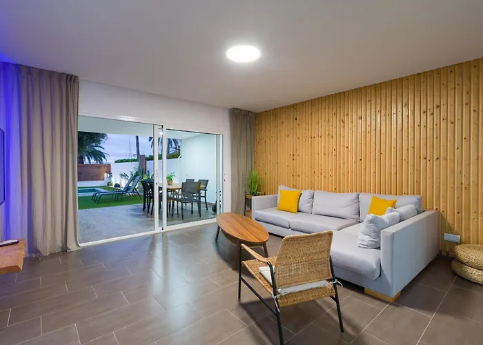 Pasito Blanco Villas פסיטו בלנקו