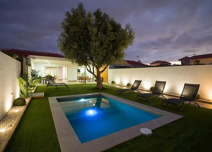 וילה Pasito Blanco Villas *