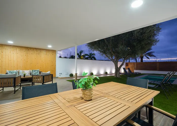 Pasito Blanco Villas *