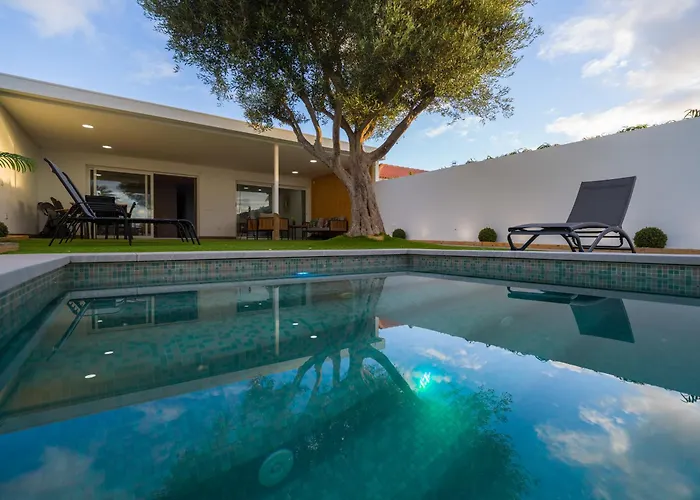 Villa Pasito Blanco Villas *